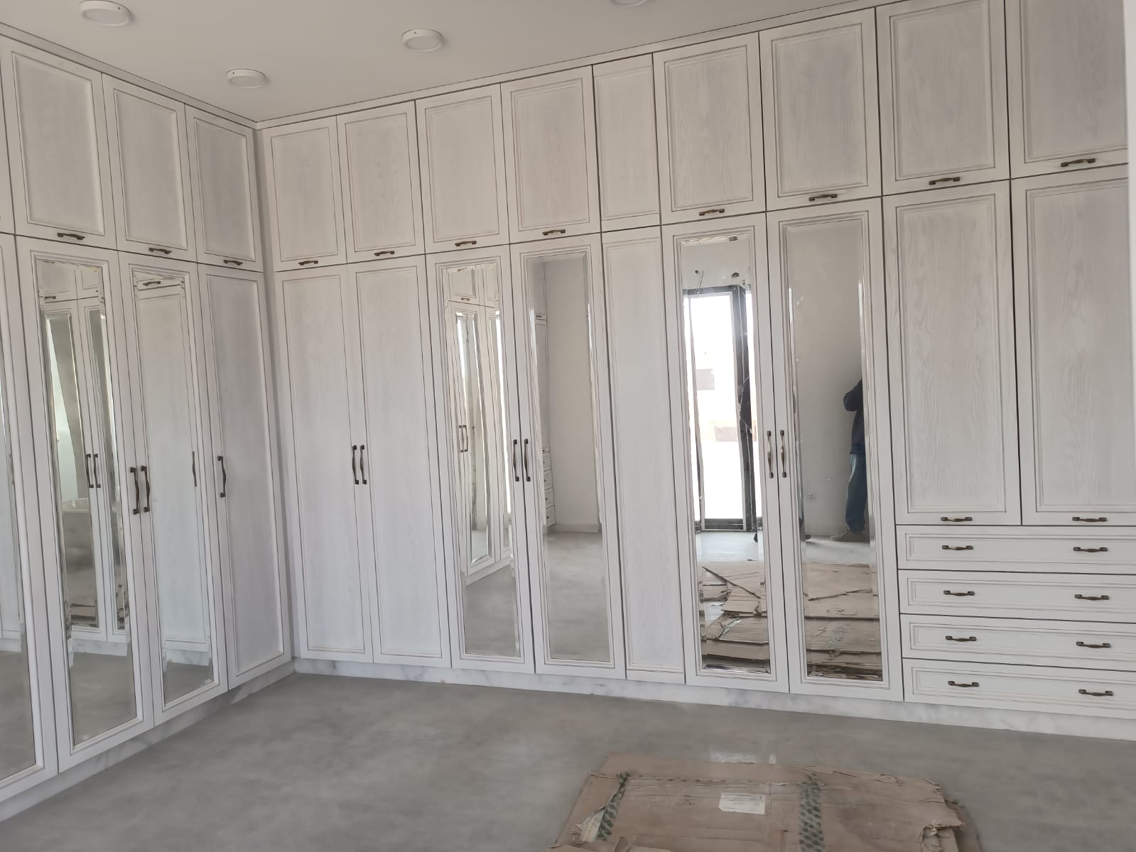 Dressing Suite in Karachi by Orchid Kitchen & Interior