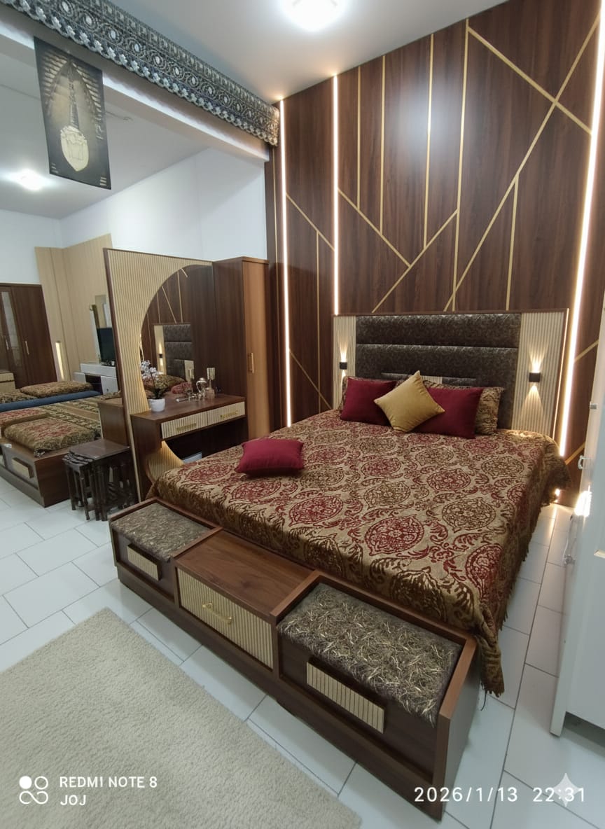 Walk-in Closet in Karachi by Orchid Kitchen & Interior